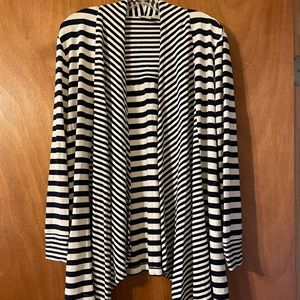 Zenergy by Chico Nice comfy and soft cardigan jacket (OLCC)